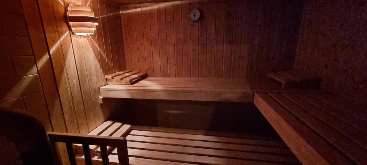 Ferienwohnung 4 Personen Alleinlage Am Wald Naehe Skigebiet Hochzeiger Єрценс Екстер'єр фото